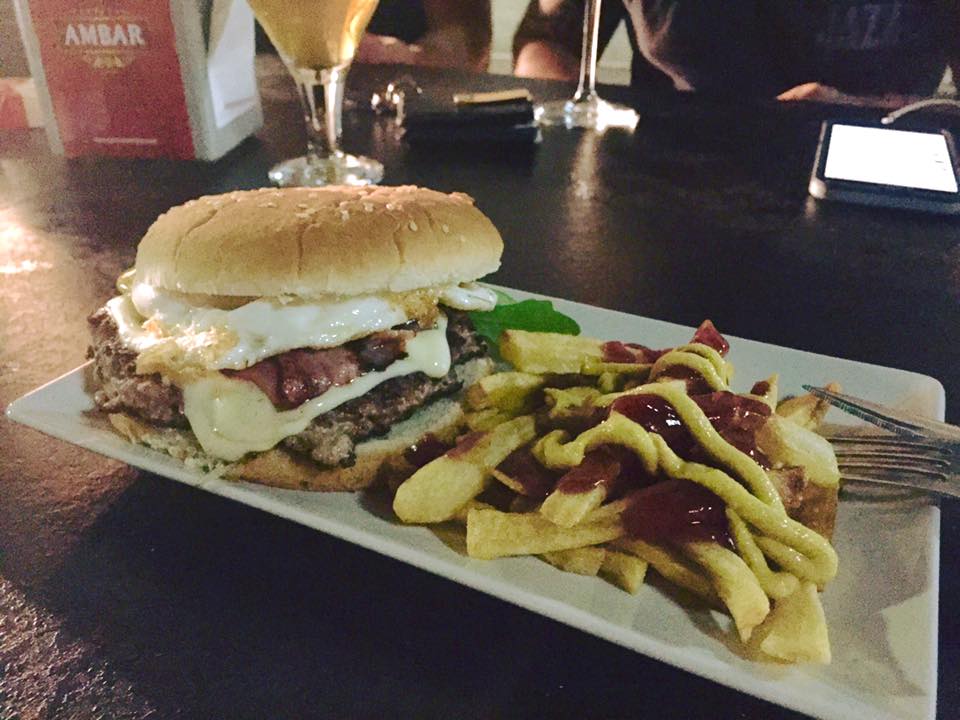 hamburguesa en Restaurante La Fragua en Rivas