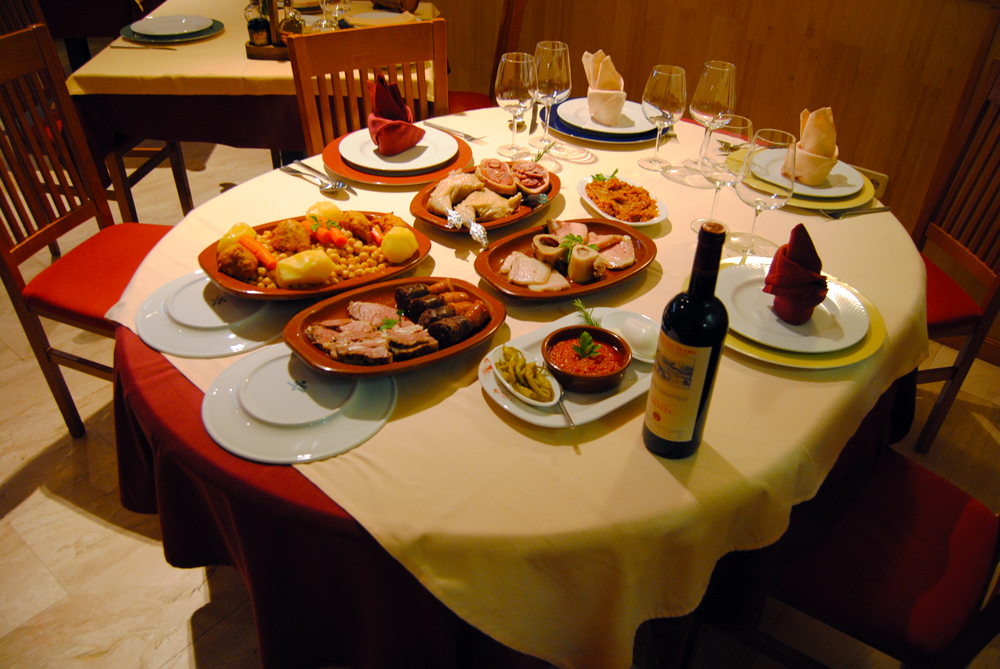 Comer cocido madrileño en Restaurante La Fragua Rivas